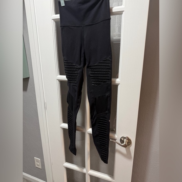 Alo High-Waist Moto Legging - Picture 6 of 16